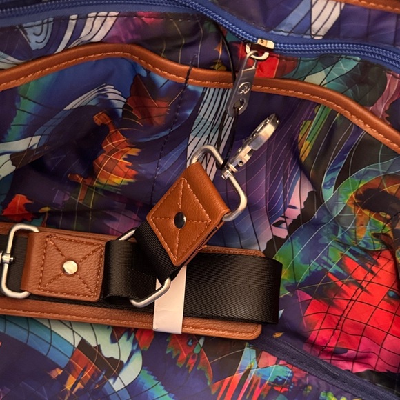 NWT Robert Graham Black Duffel Weekender Bag with Brown trim - Picture 4 of 4